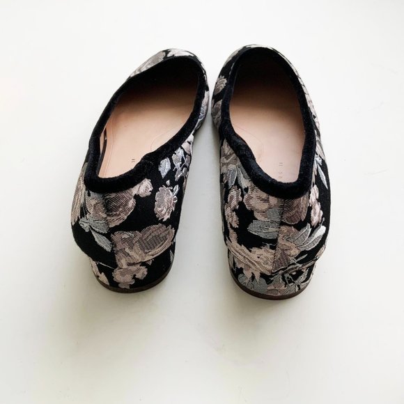 ZARA TRAFALUC Size 38 EU Black and Grey Floral Fabric Low Block Heel Pumps - Picture 4 of 5